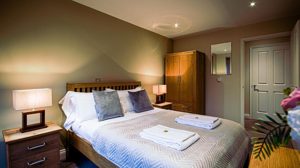 Superb City Center 1 Or 2 Bedroom Apts King Bed Southampton Zewnętrze zdjęcie