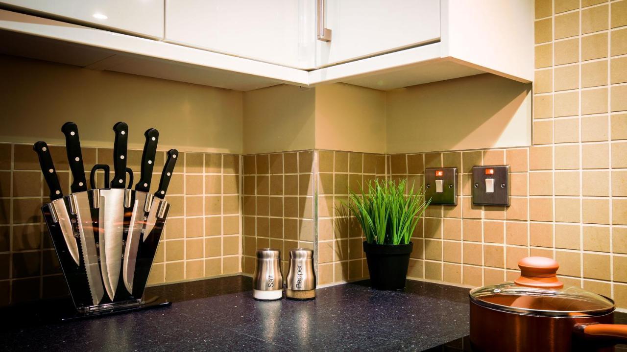 Superb City Center 1 Or 2 Bedroom Apts King Bed Southampton Zewnętrze zdjęcie