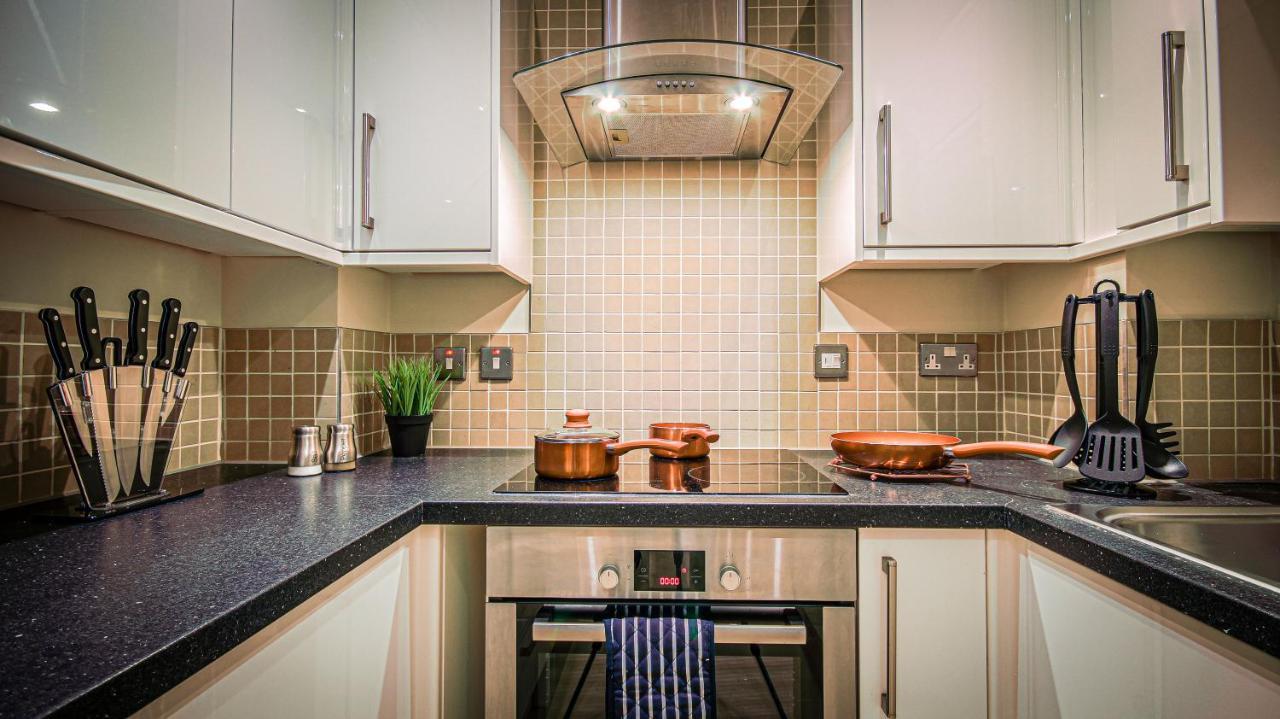 Superb City Center 1 Or 2 Bedroom Apts King Bed Southampton Zewnętrze zdjęcie