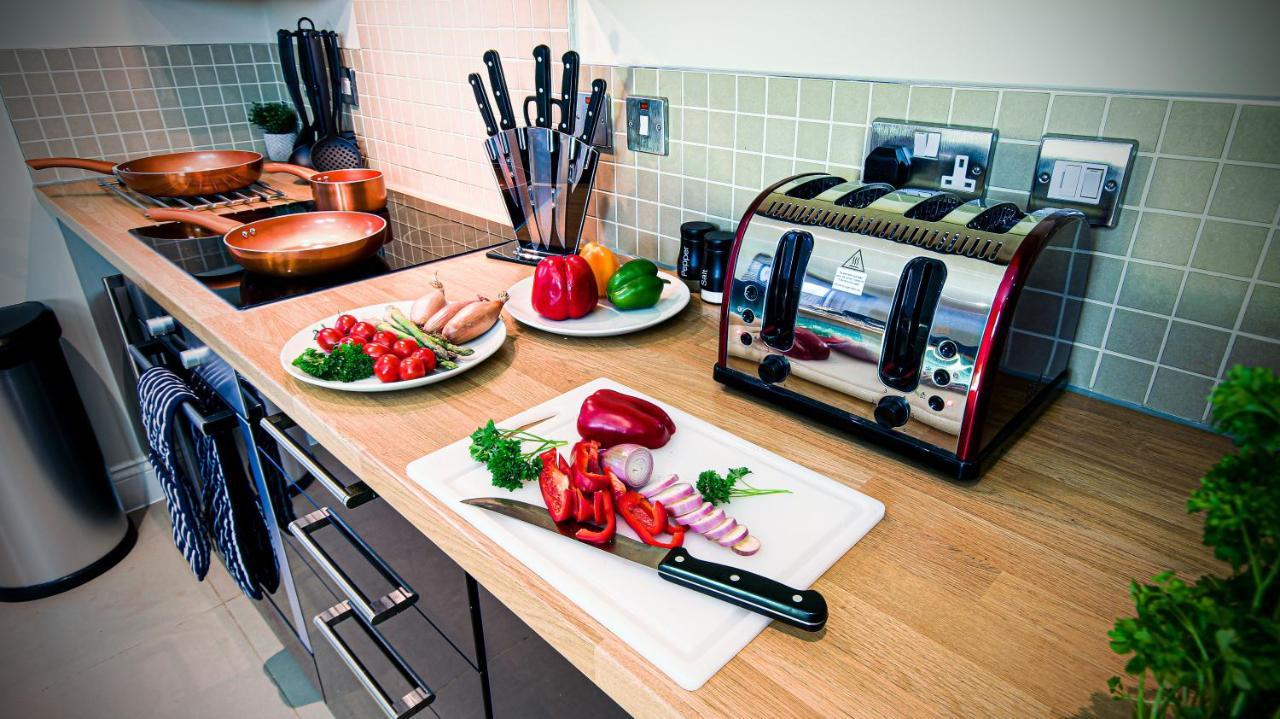 Superb City Center 1 Or 2 Bedroom Apts King Bed Southampton Zewnętrze zdjęcie