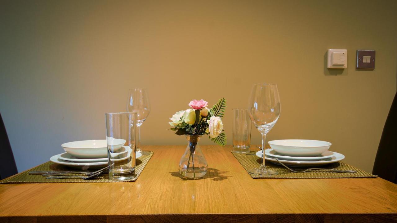 Superb City Center 1 Or 2 Bedroom Apts King Bed Southampton Zewnętrze zdjęcie