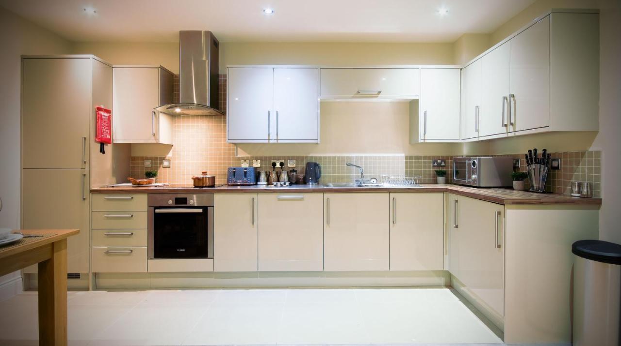 Superb City Center 1 Or 2 Bedroom Apts King Bed Southampton Zewnętrze zdjęcie