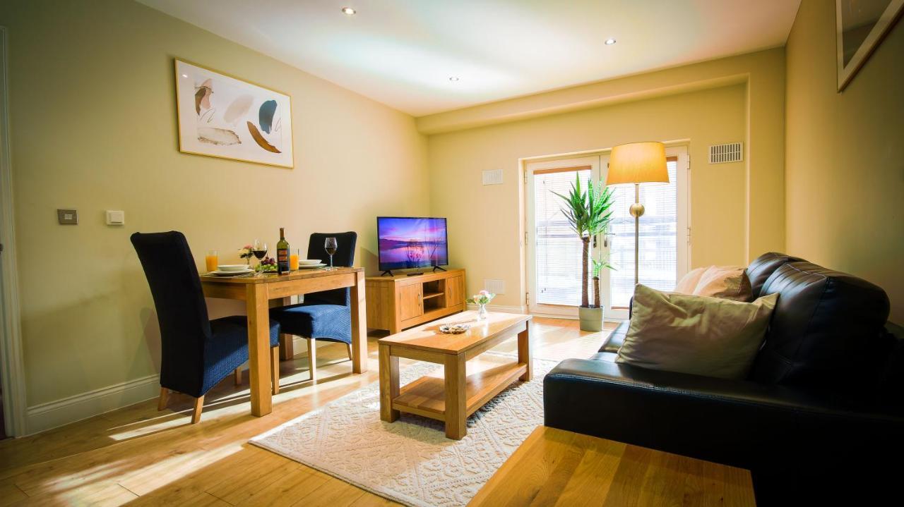 Superb City Center 1 Or 2 Bedroom Apts King Bed Southampton Zewnętrze zdjęcie